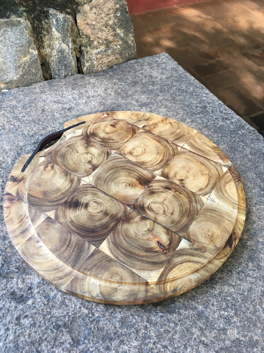 Round Chop Board with handle